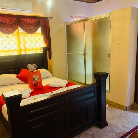 Secret Villa Georgetown Bagian luar foto